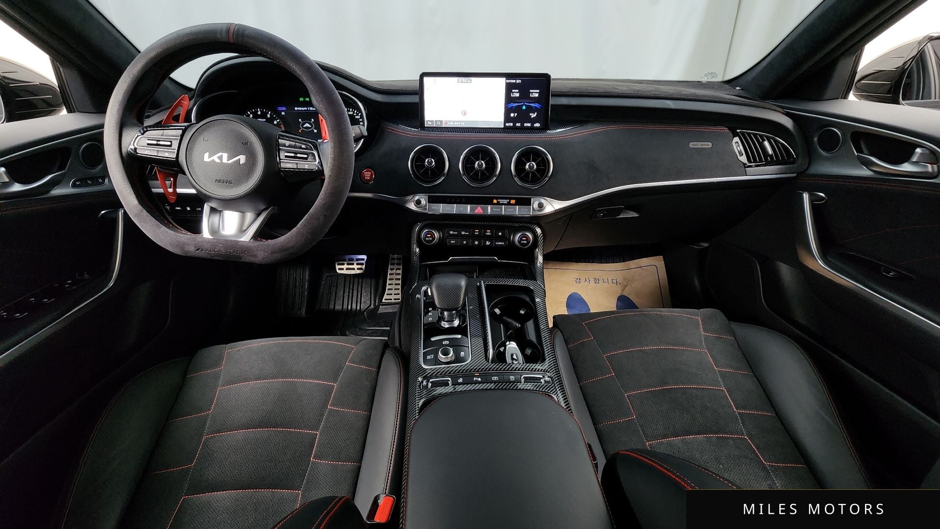 Kia Stinger 2023 — миниатюра 10