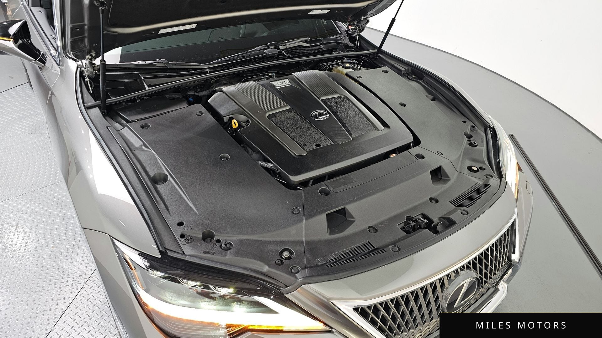 Лексус LS500 2024 — миниатюра 6