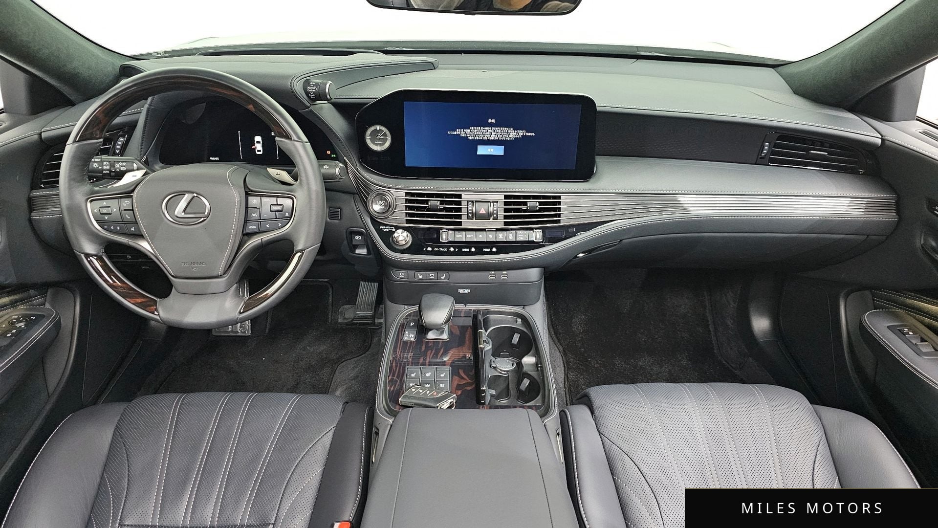 Лексус LS500 2024 — миниатюра 7