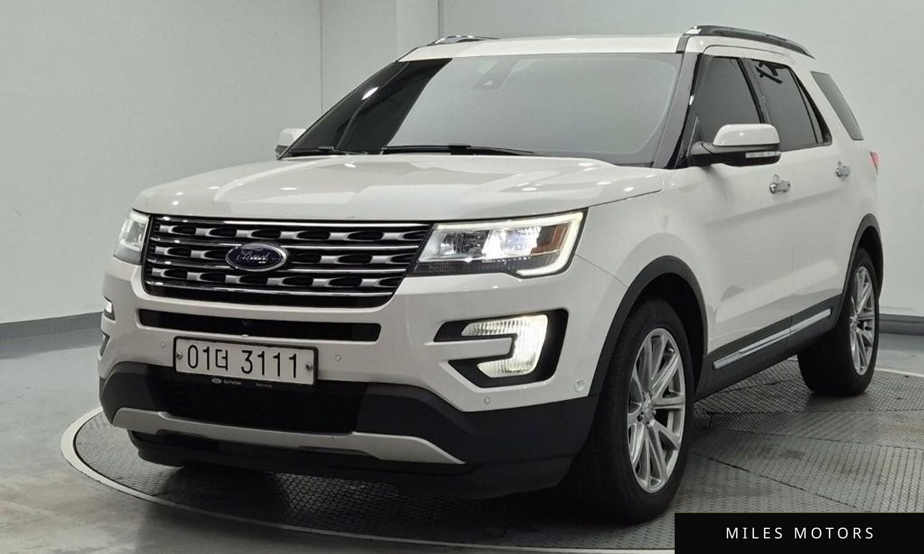 Ford Explorer 2017 — фото 1 из 12