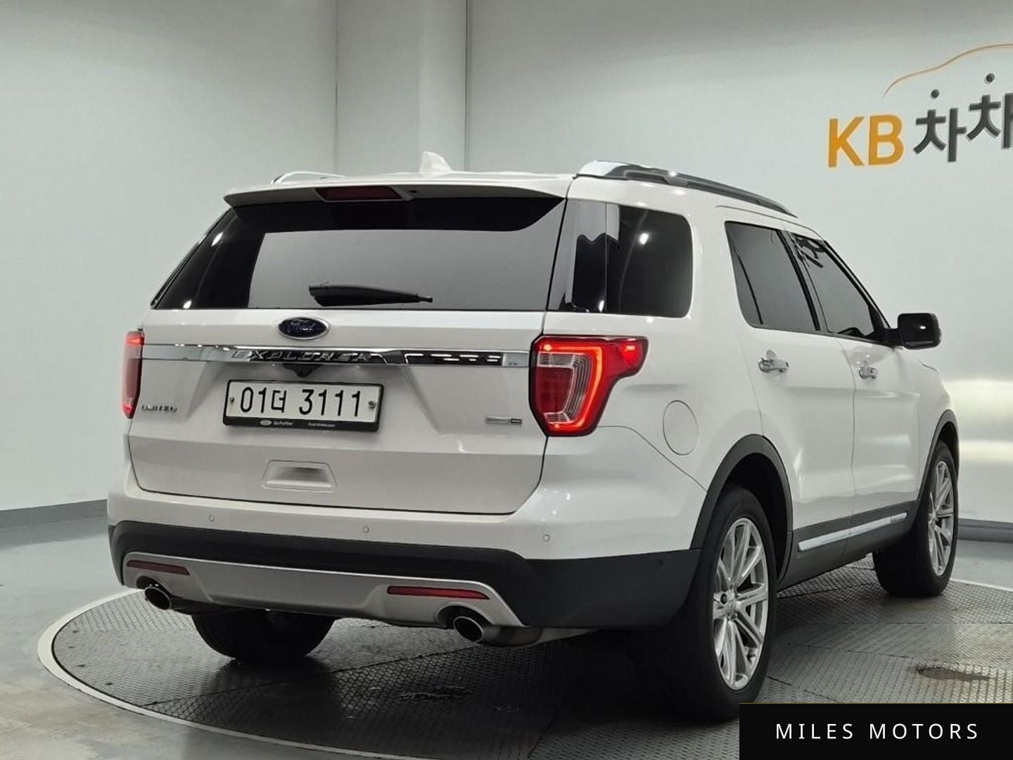 Ford Explorer 2017 — миниатюра 3