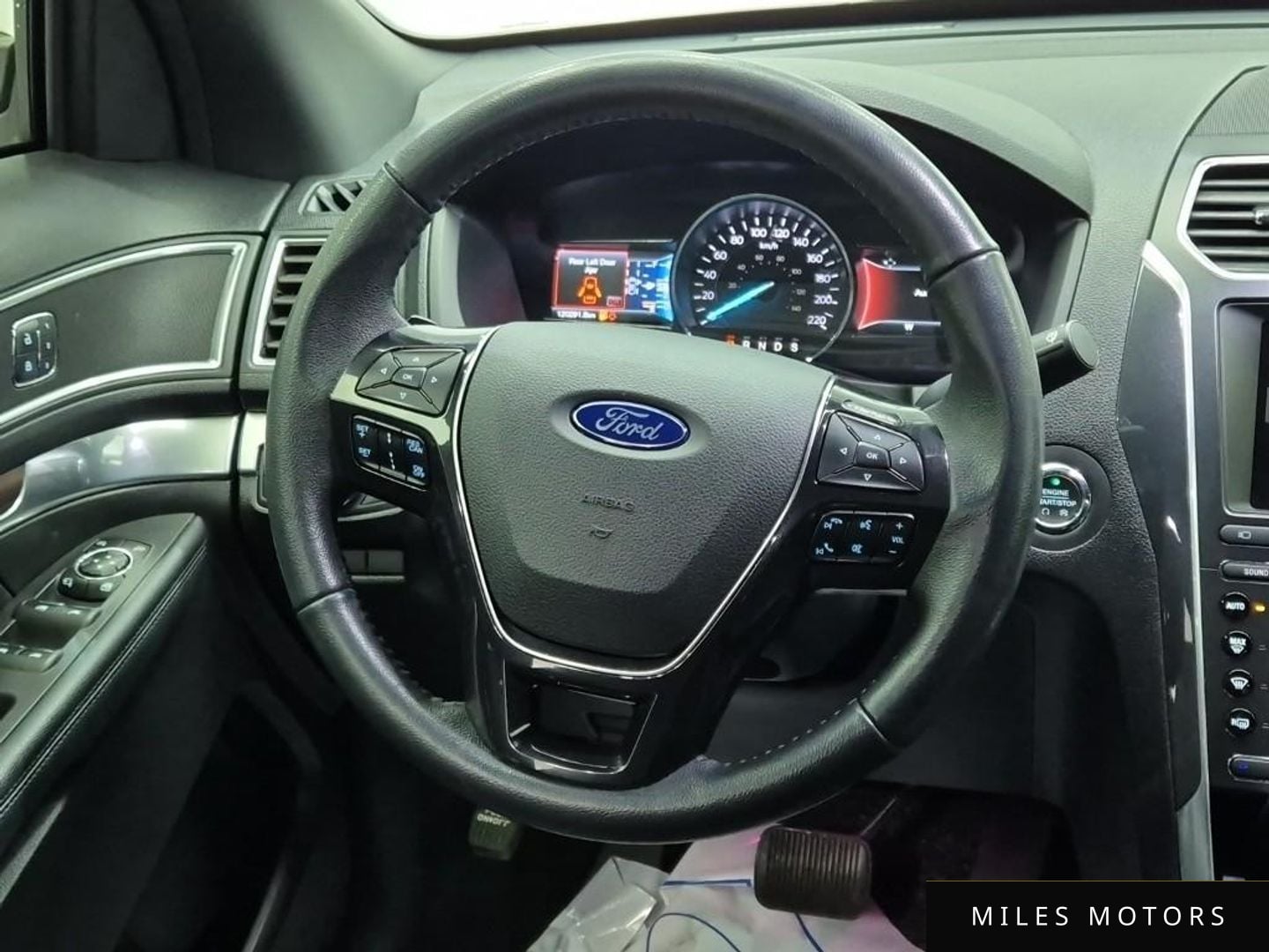 Ford Explorer 2017 — миниатюра 9