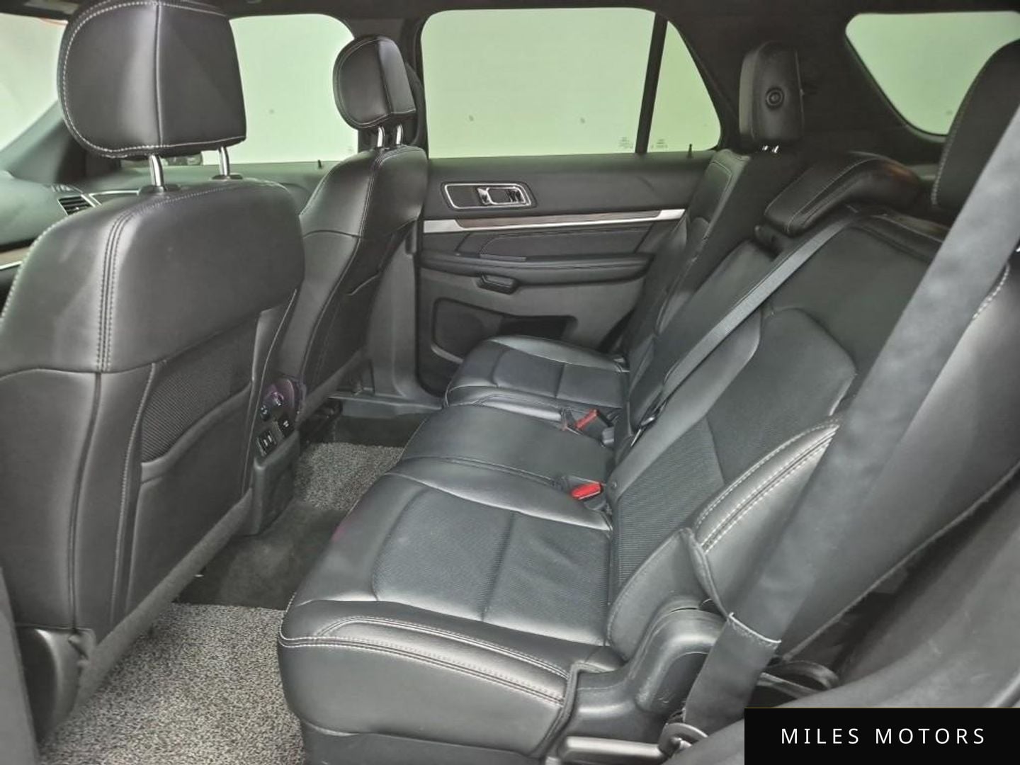 Ford Explorer 2017 — миниатюра 12