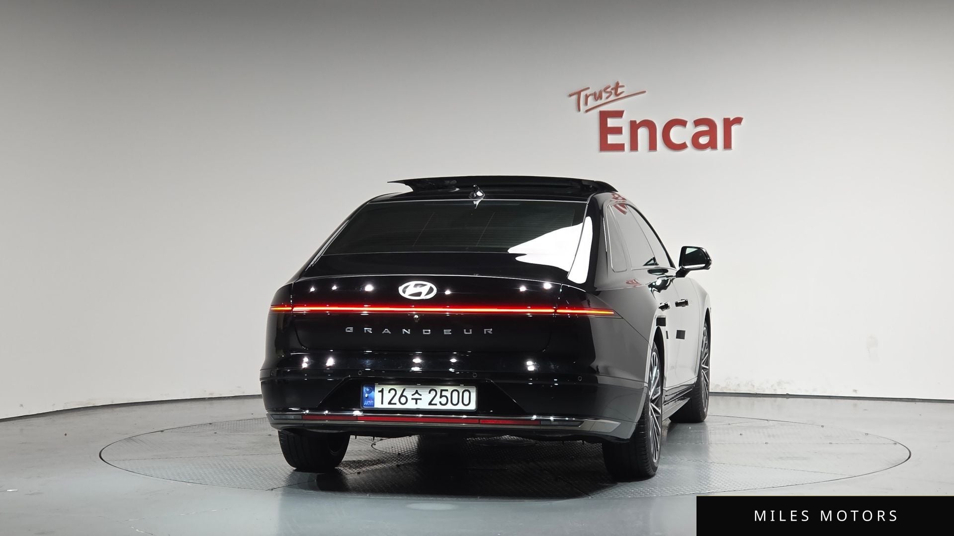 Hyundai Grandeur 2023 — миниатюра 3
