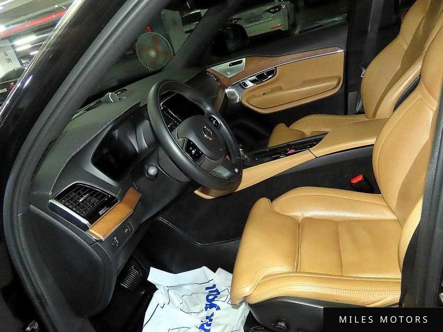 Volvo XC90 2019 — миниатюра 6