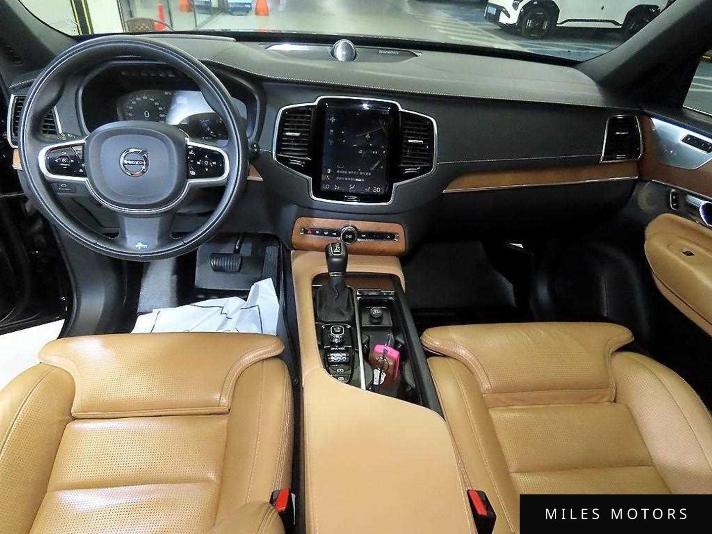 Volvo XC90 2019 — миниатюра 10