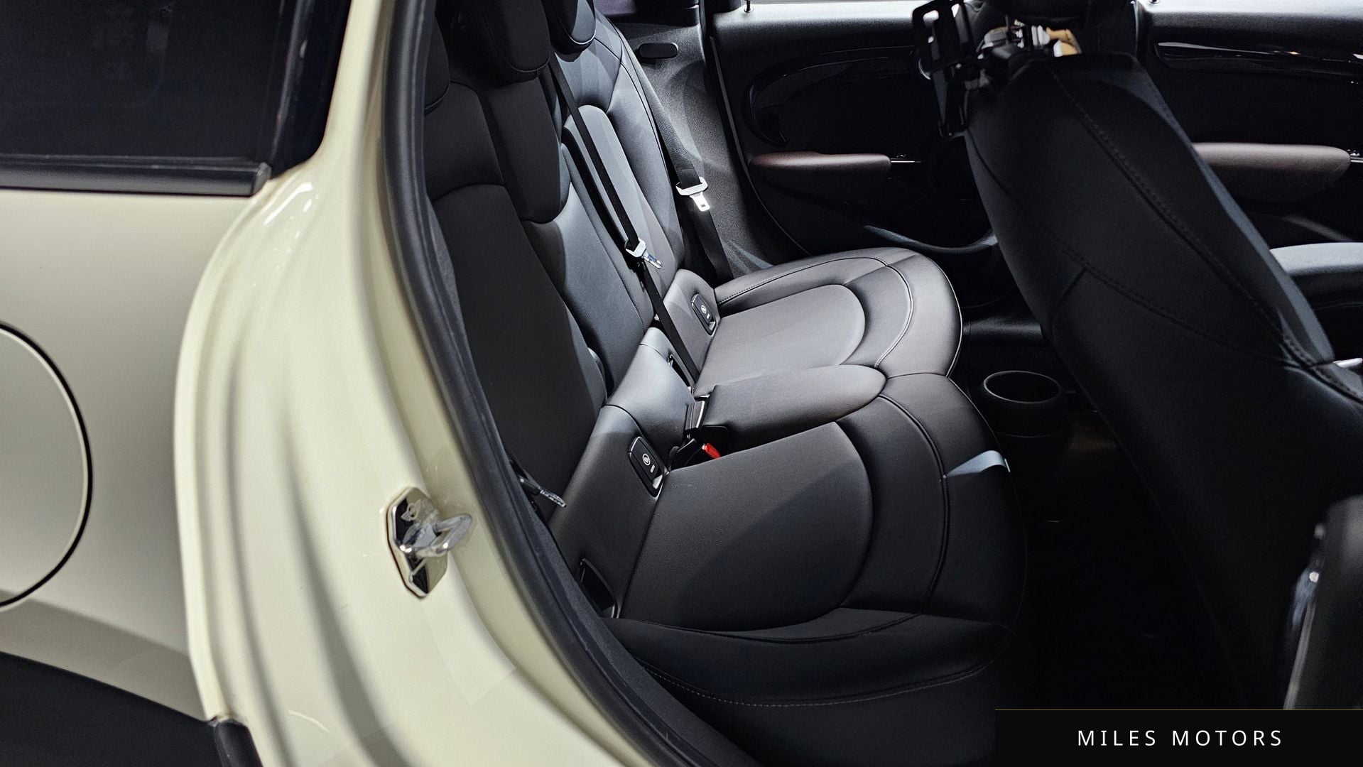 MINI Cooper 2017 — миниатюра 12