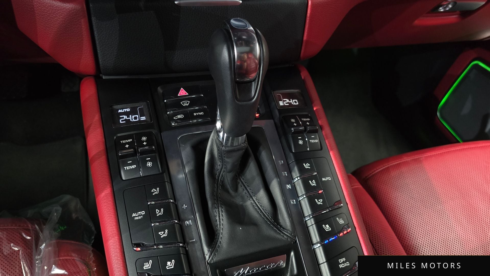 Porsche Macan 2015 — миниатюра 9