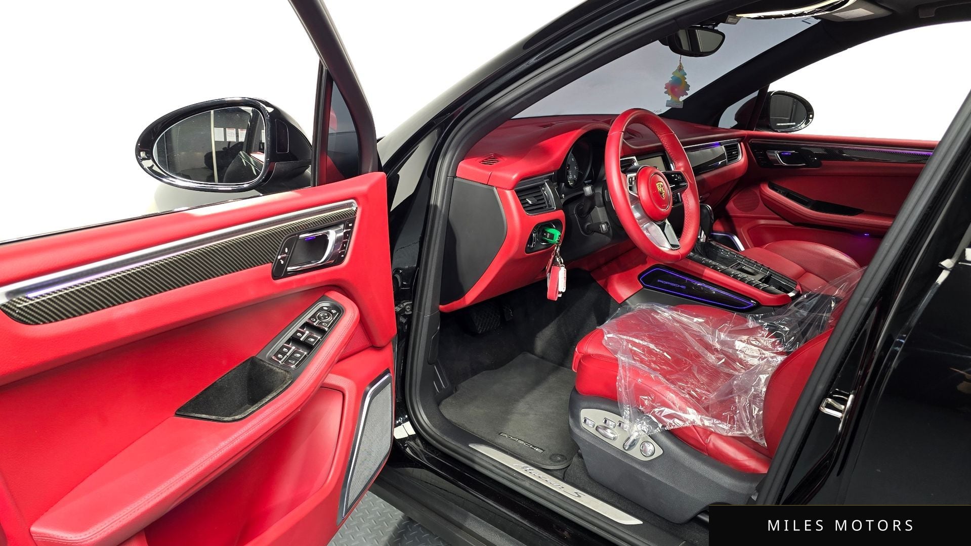 Porsche Macan 2015 — миниатюра 10