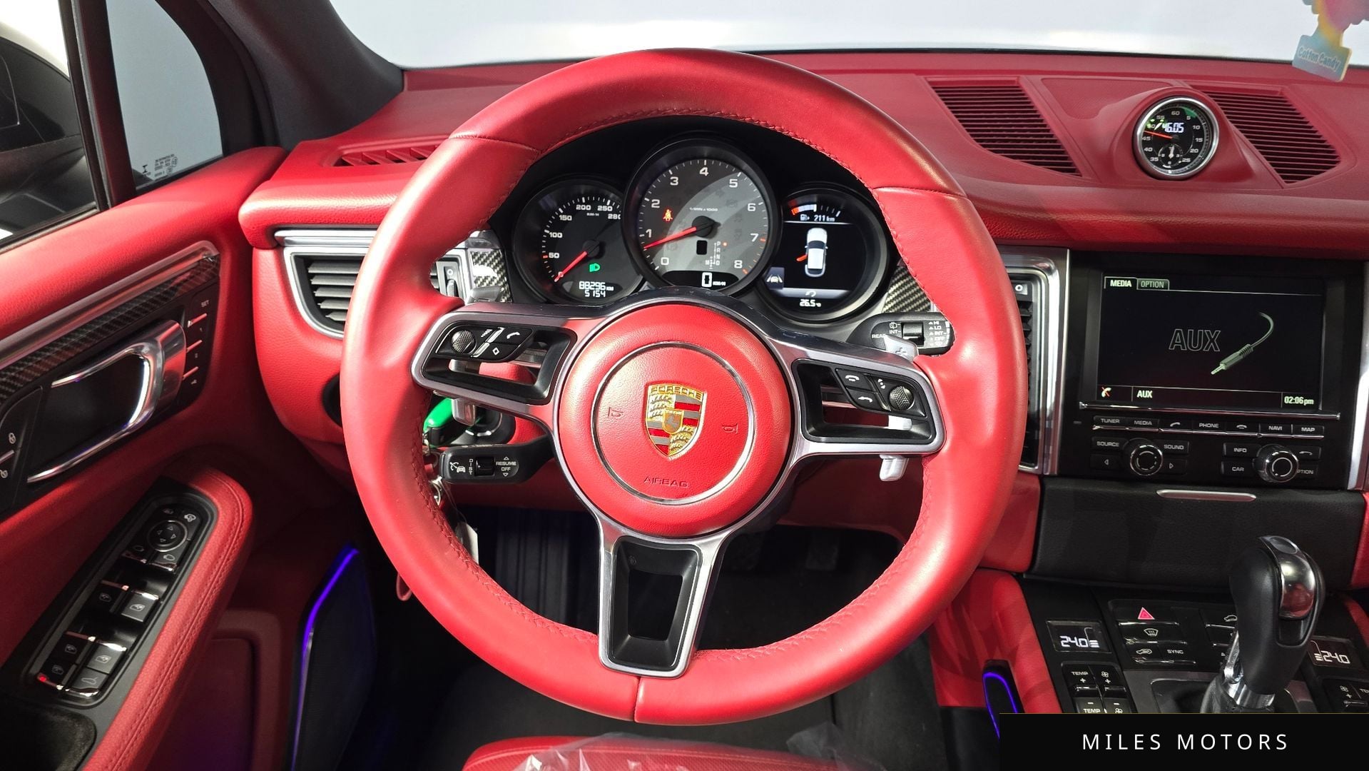 Porsche Macan 2015 — миниатюра 12
