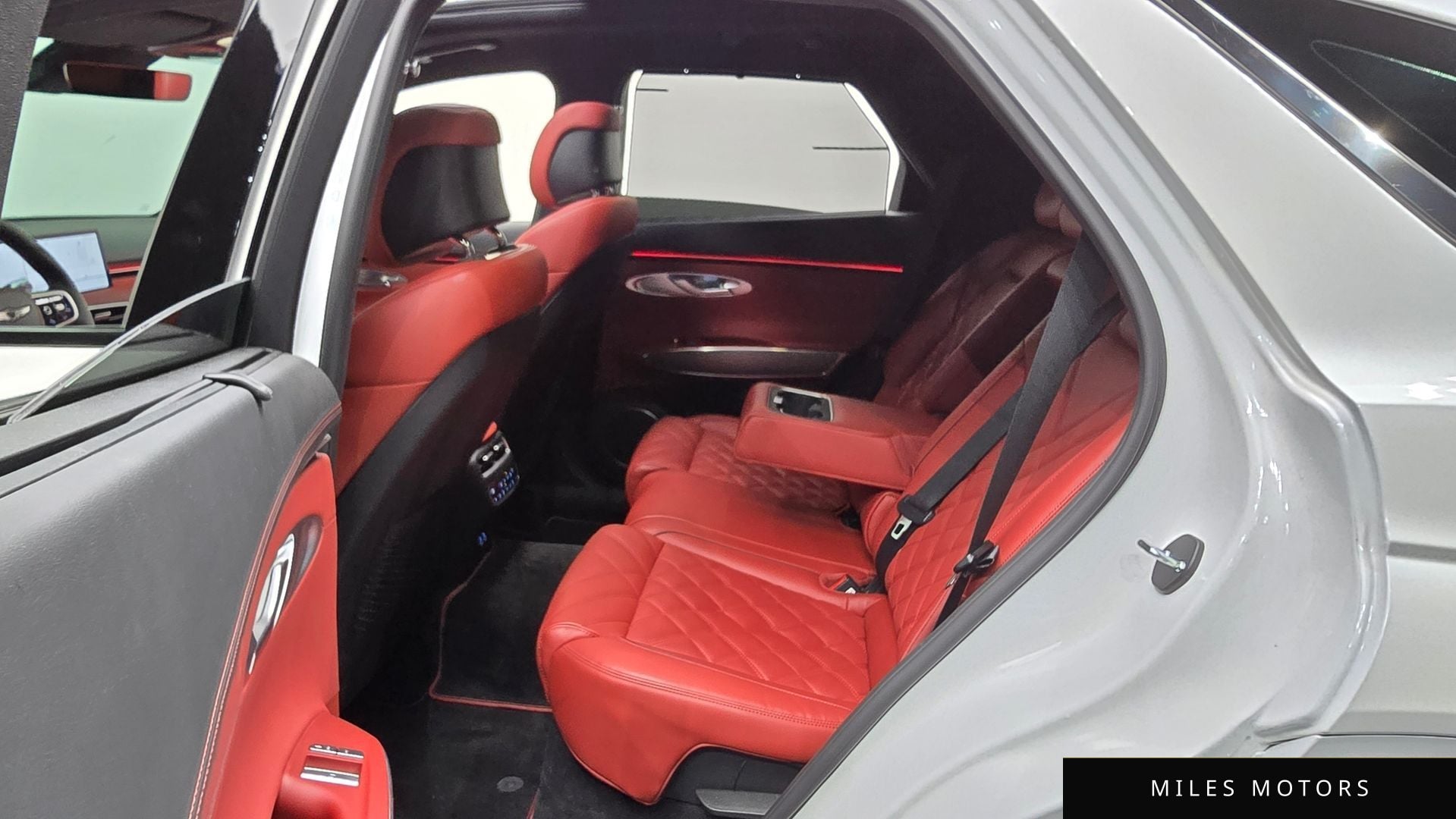 Genesis GV70 2025 — миниатюра 12
