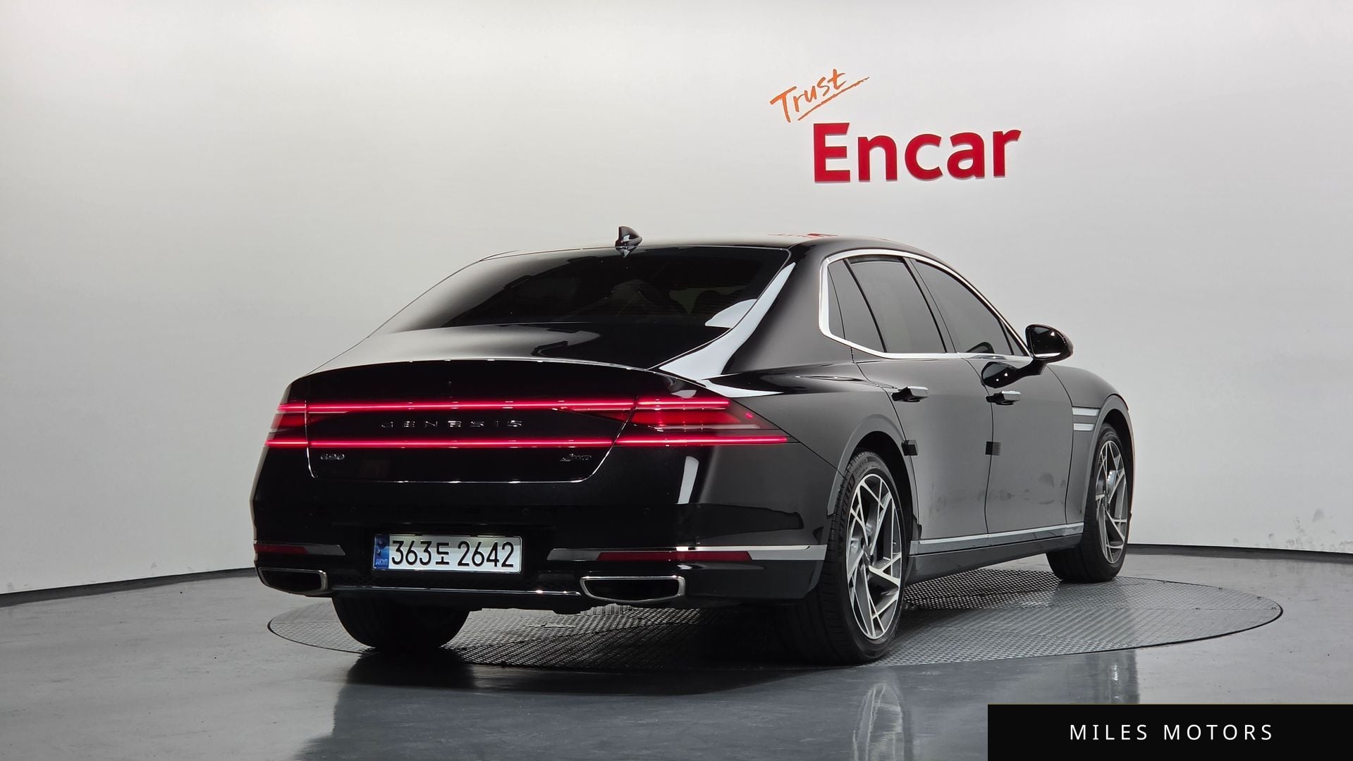 Genesis G90 (RS4) 2023 — миниатюра 2