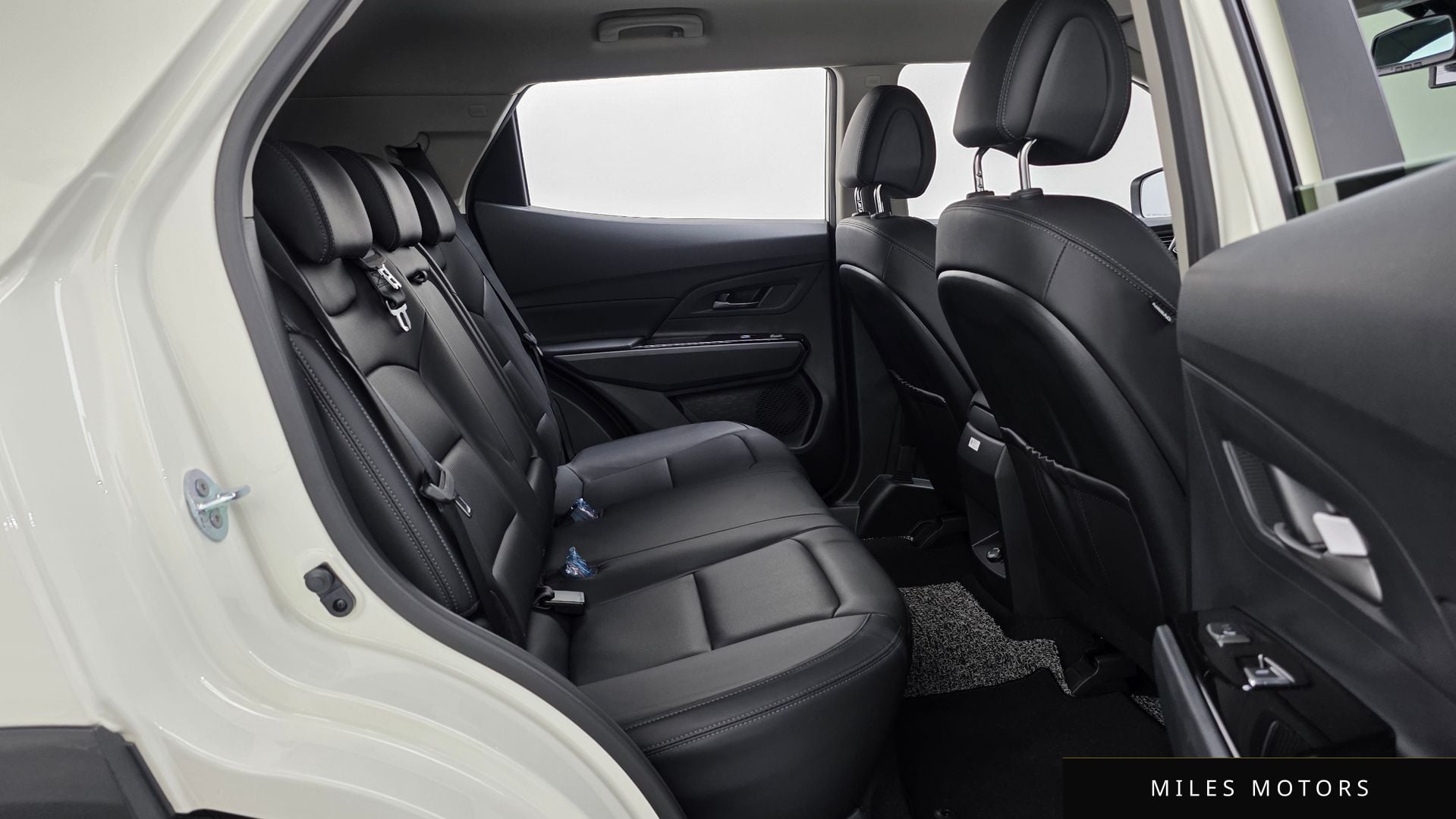 KG Mobility Beautiful Korando 2021 — миниатюра 11