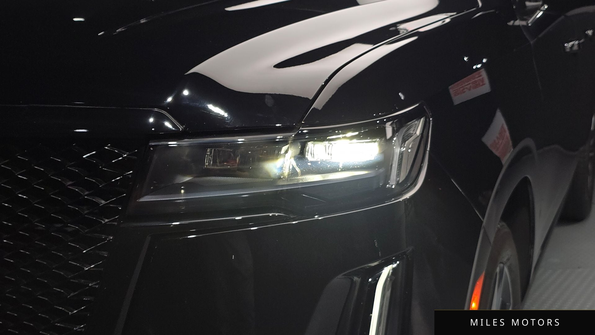 Cadillac Escalade 2023 — миниатюра 8