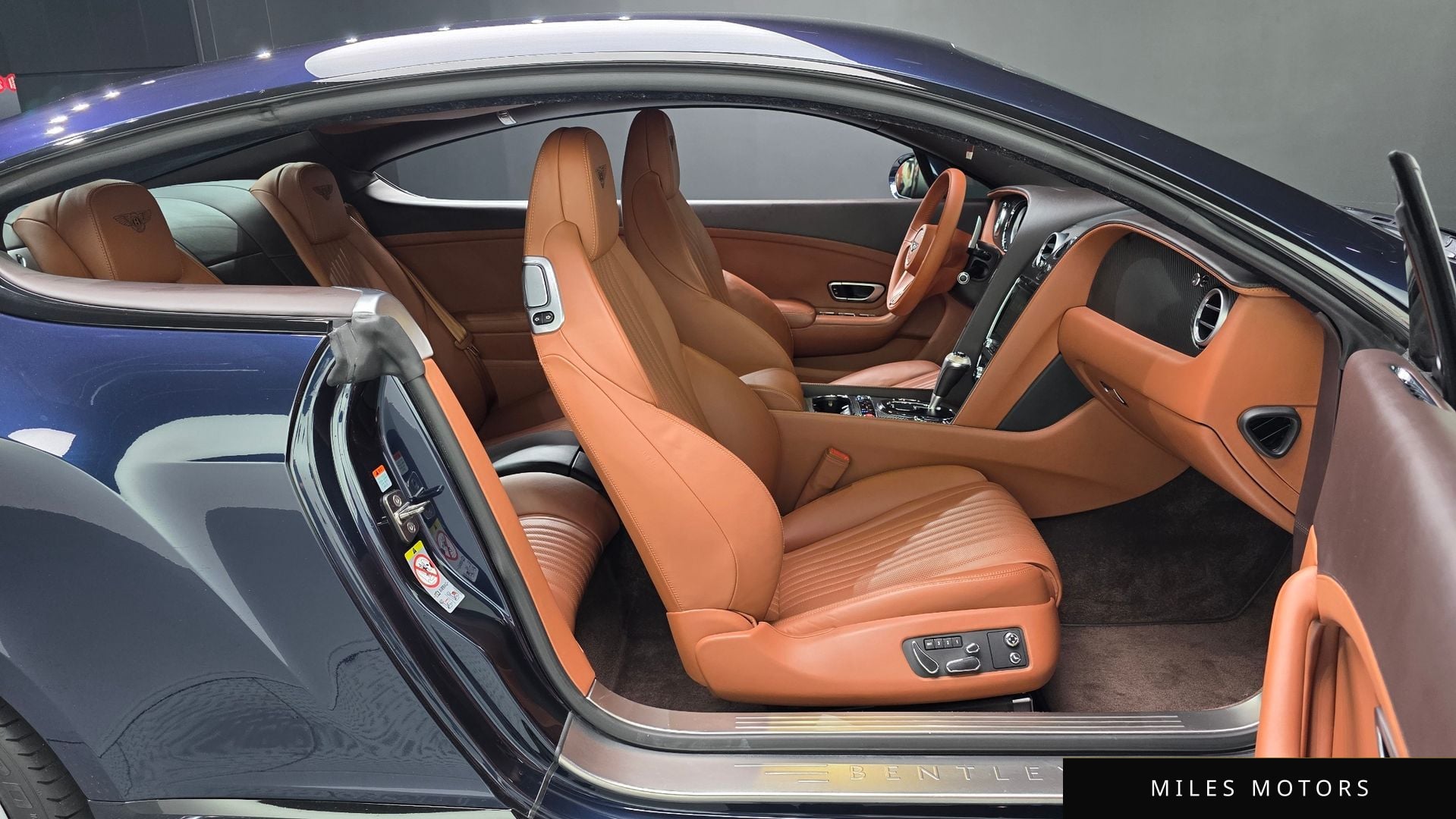 Bentley Continental GT 2016 — миниатюра 11
