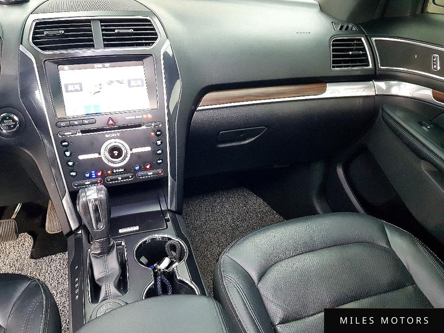Ford Explorer 2019 — миниатюра 9
