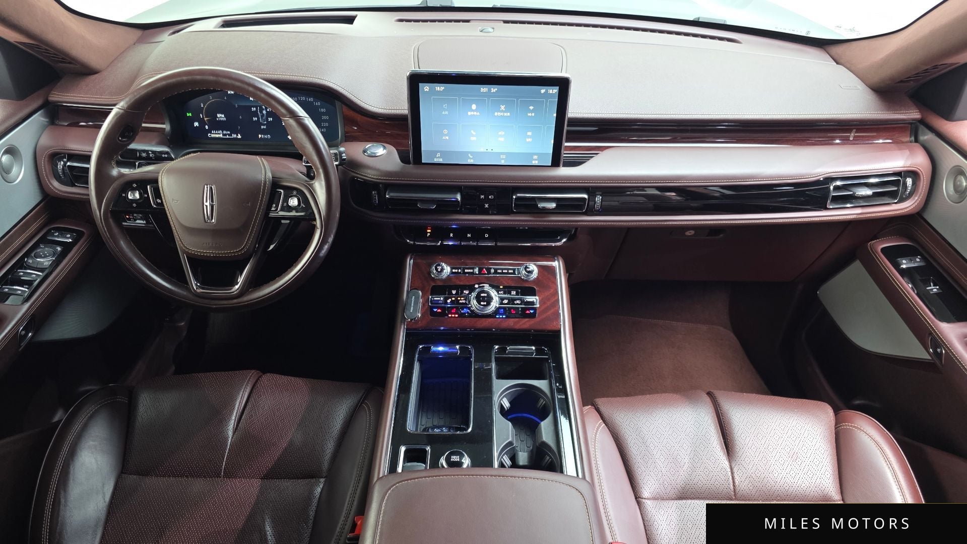 Lincoln Aviator 2022 — миниатюра 7