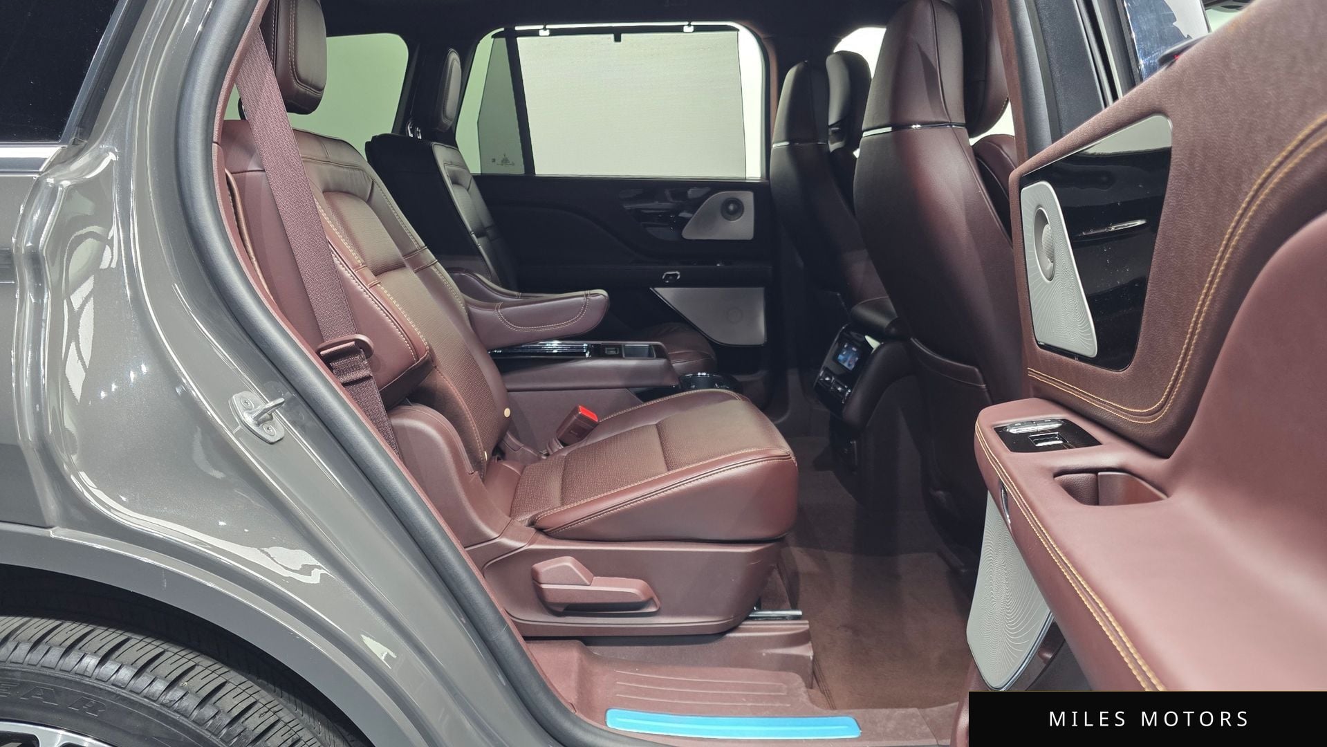 Lincoln Aviator 2022 — миниатюра 12