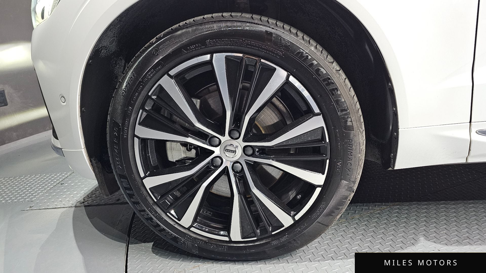 Volvo XC60 2023 — миниатюра 5