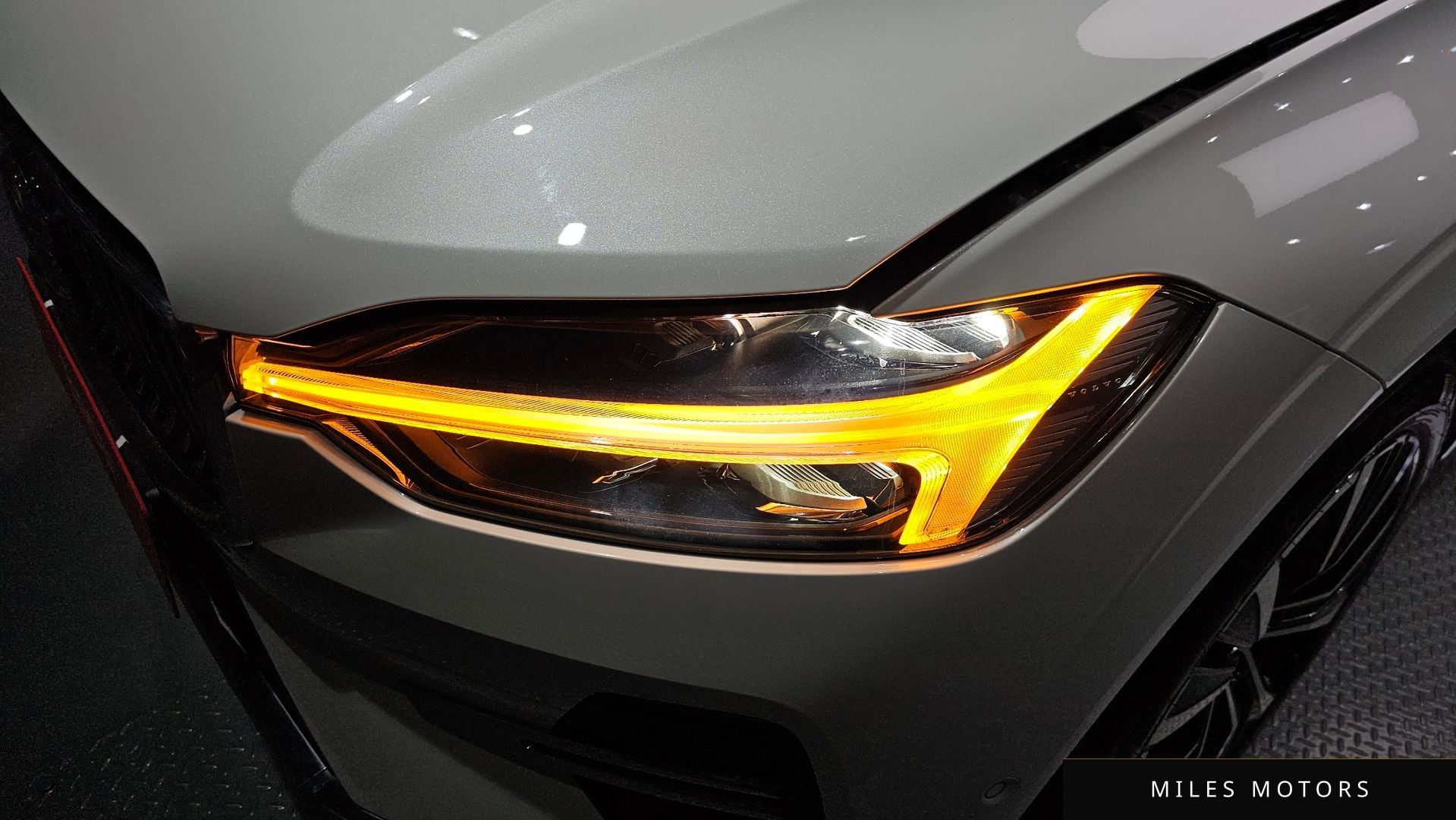 Volvo XC60 2023 — миниатюра 8
