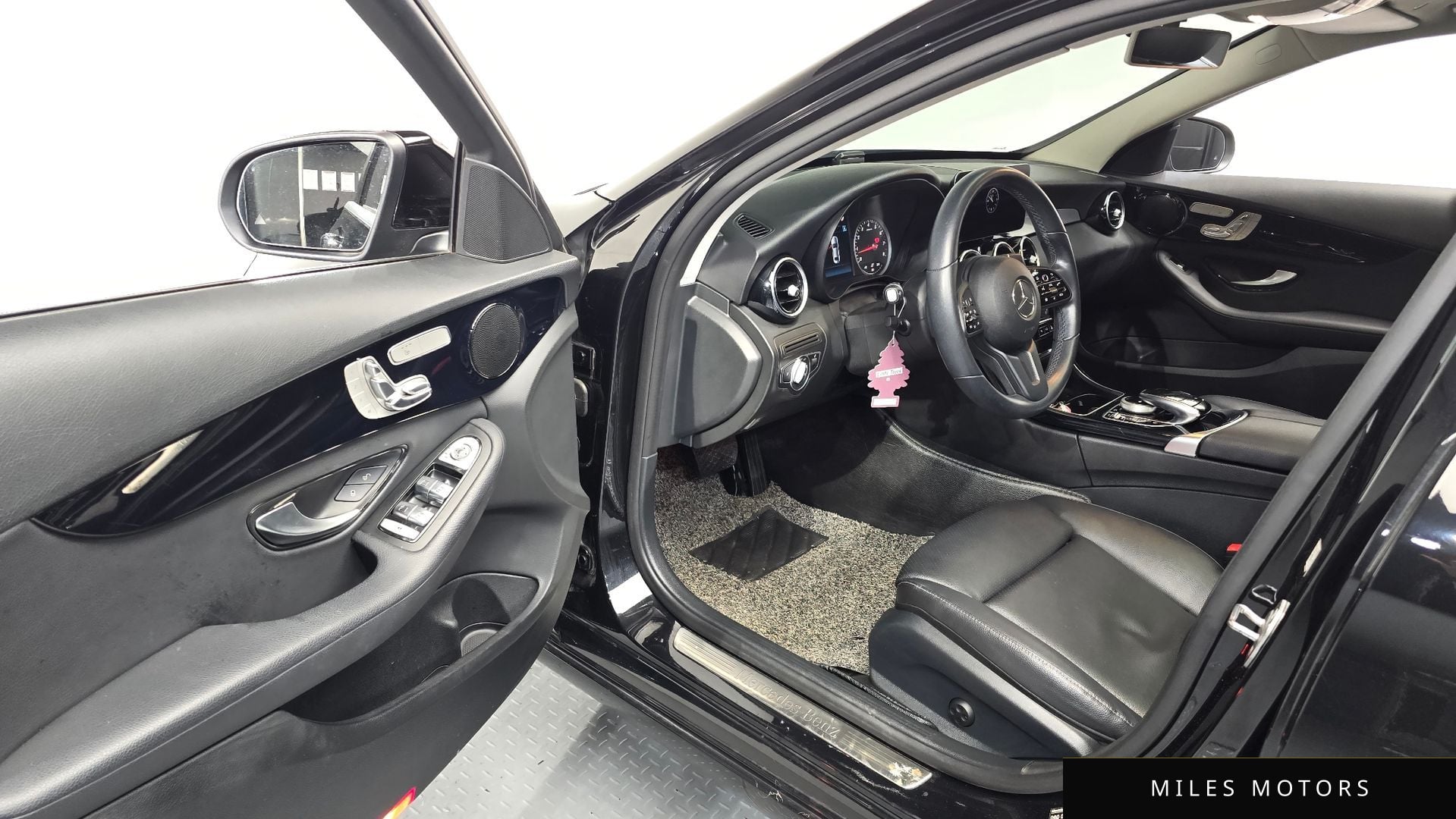 Mercedes-Benz C-Class W205 2020 — миниатюра 10