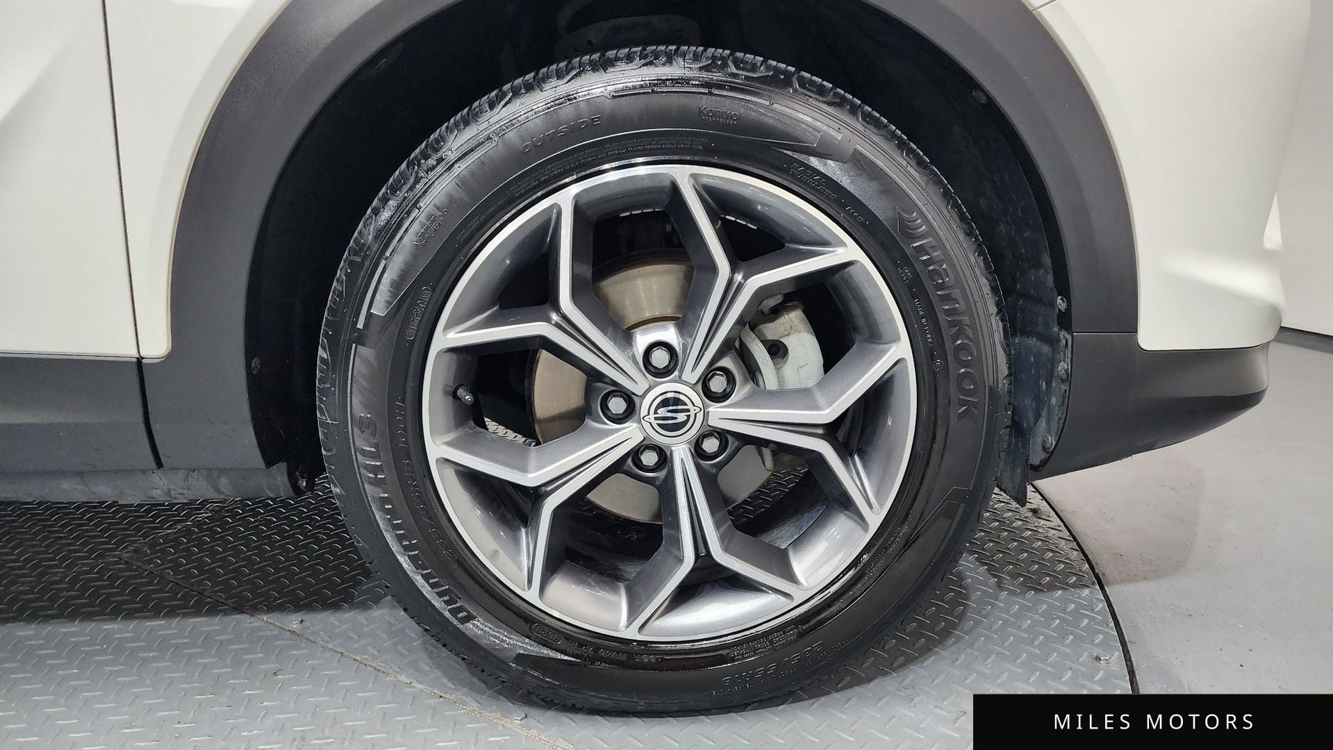 KG Mobility Beautiful Korando 2019 — миниатюра 7