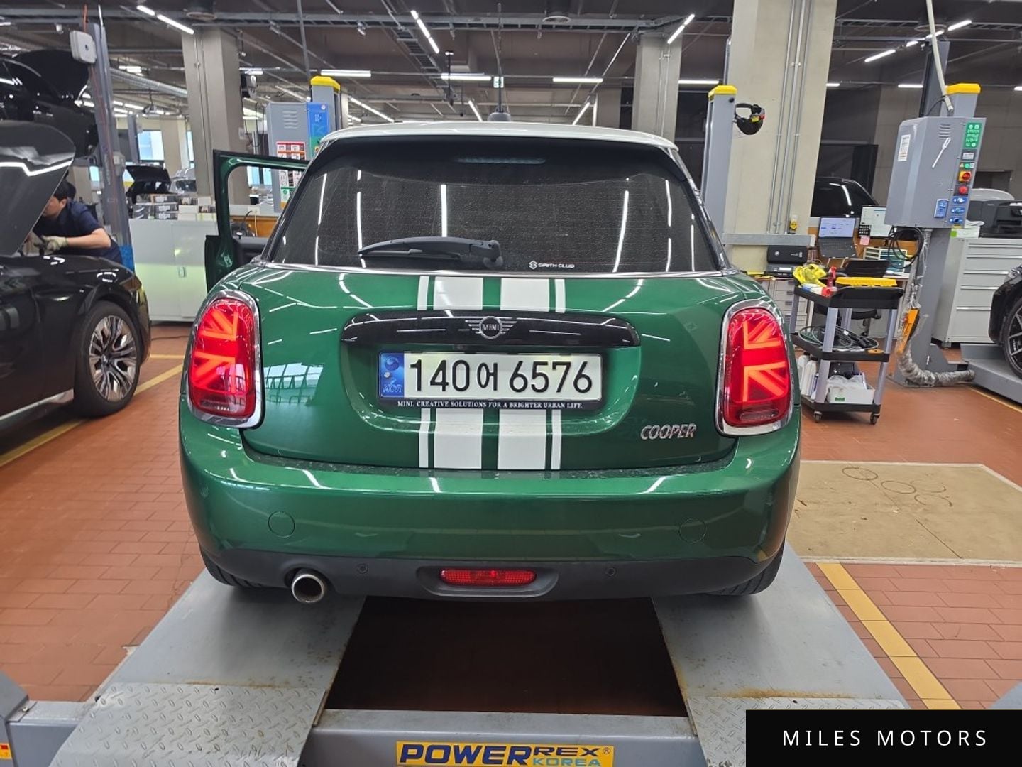 MINI Cooper 2021 — миниатюра 2