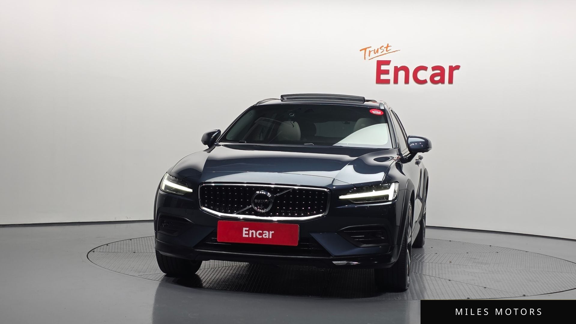 Volvo V60 2020 — миниатюра 3