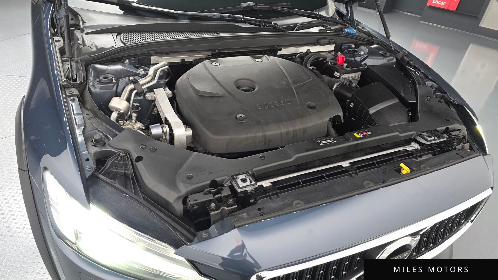 Volvo V60 2020 — миниатюра 6