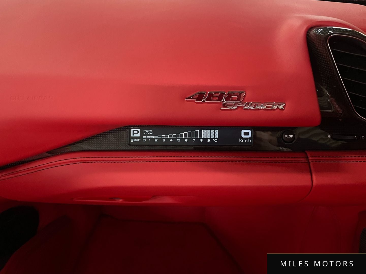 Ferrari 488 2019 — миниатюра 9