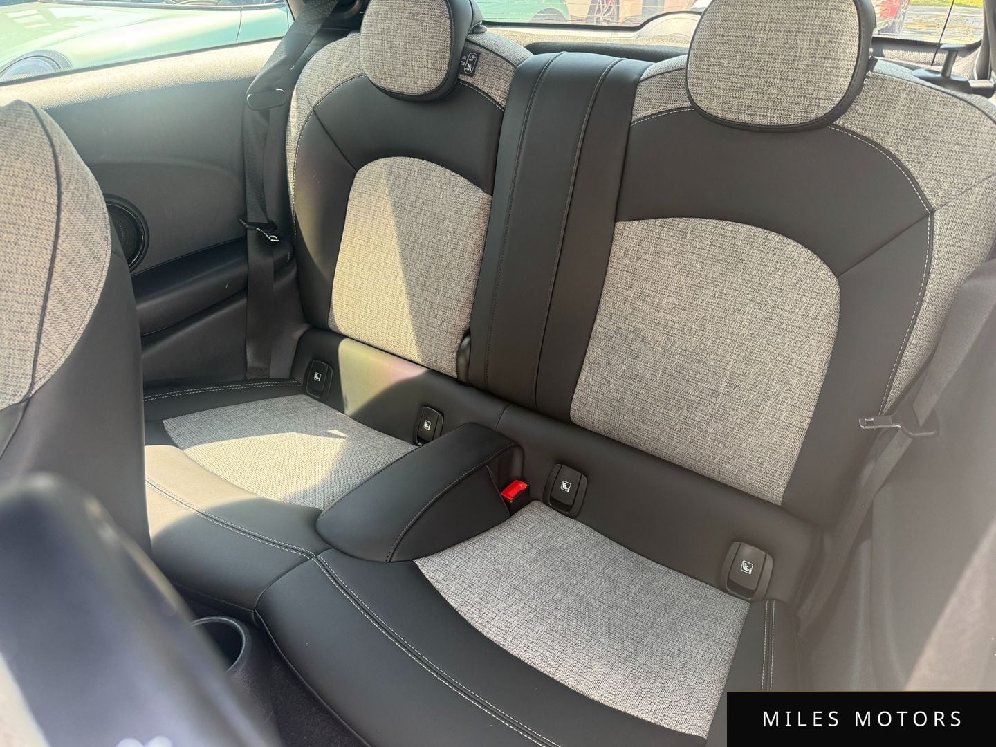 MINI Cooper 2022 — миниатюра 11