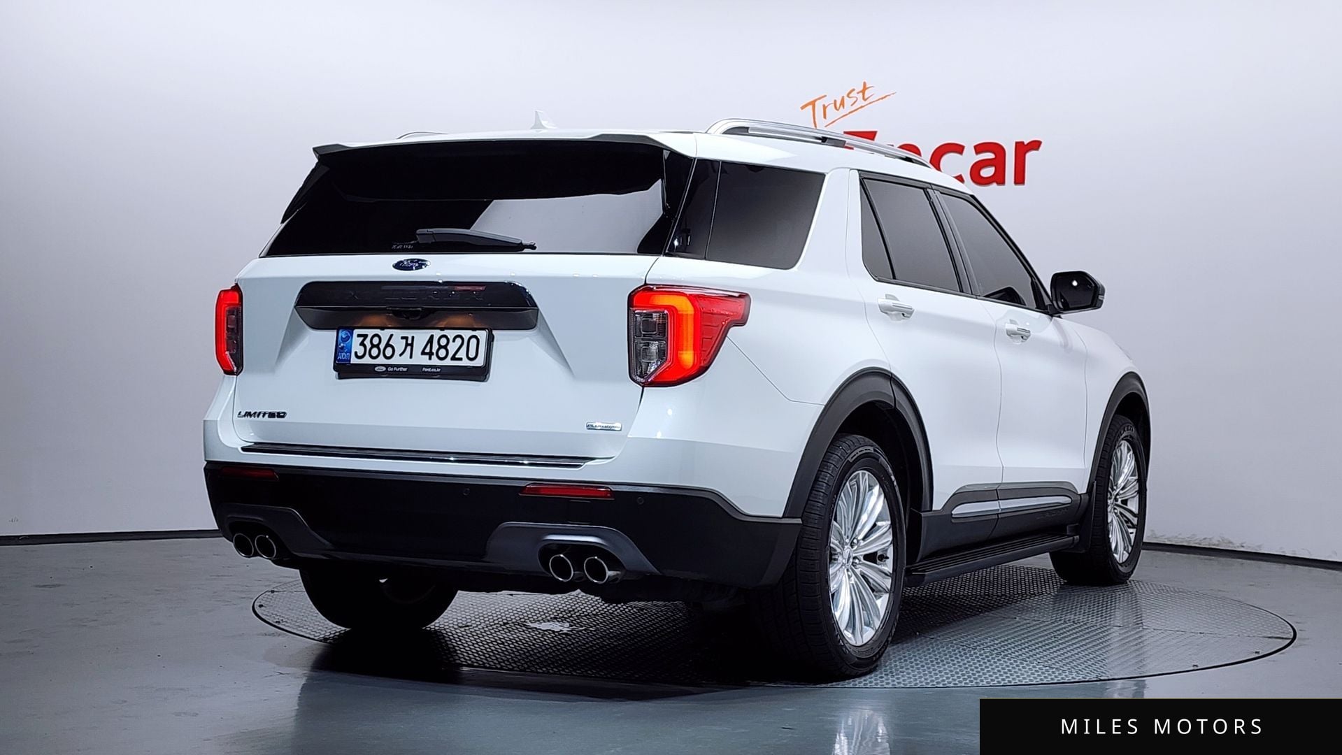 Ford Explorer 2021 — миниатюра 2