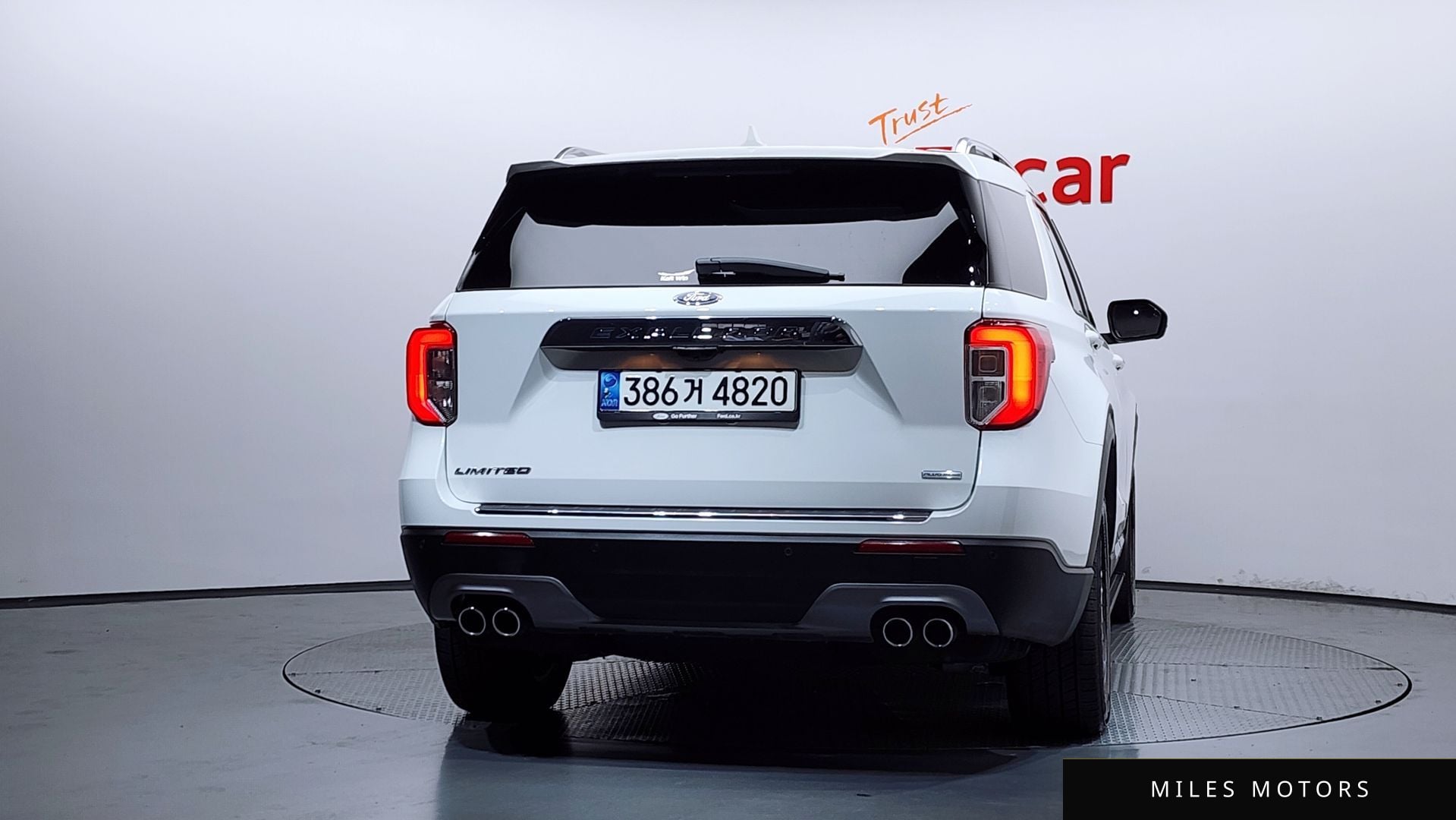 Ford Explorer 2021 — миниатюра 4