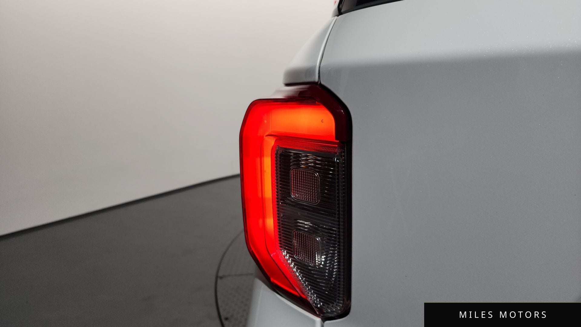 Ford Explorer 2021 — миниатюра 9