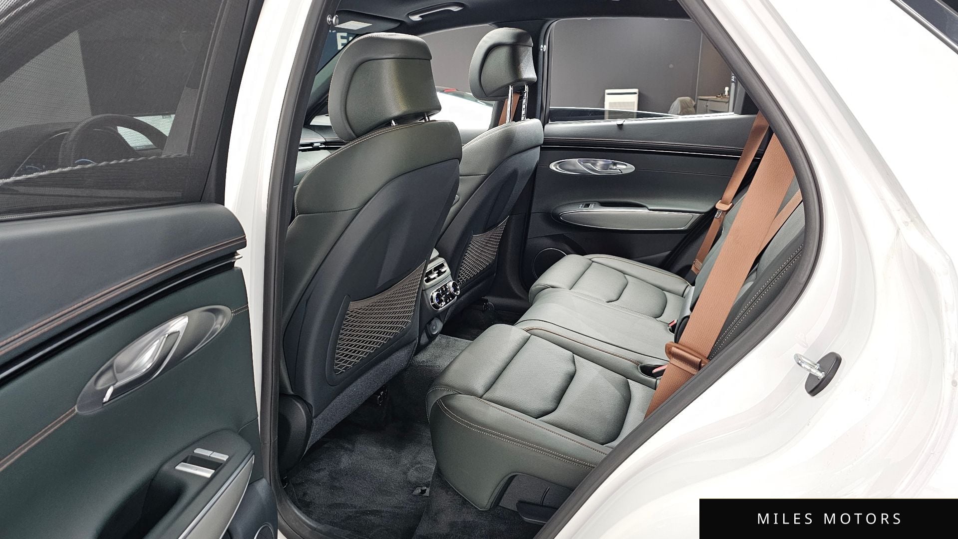 Genesis GV70 2024 — миниатюра 11
