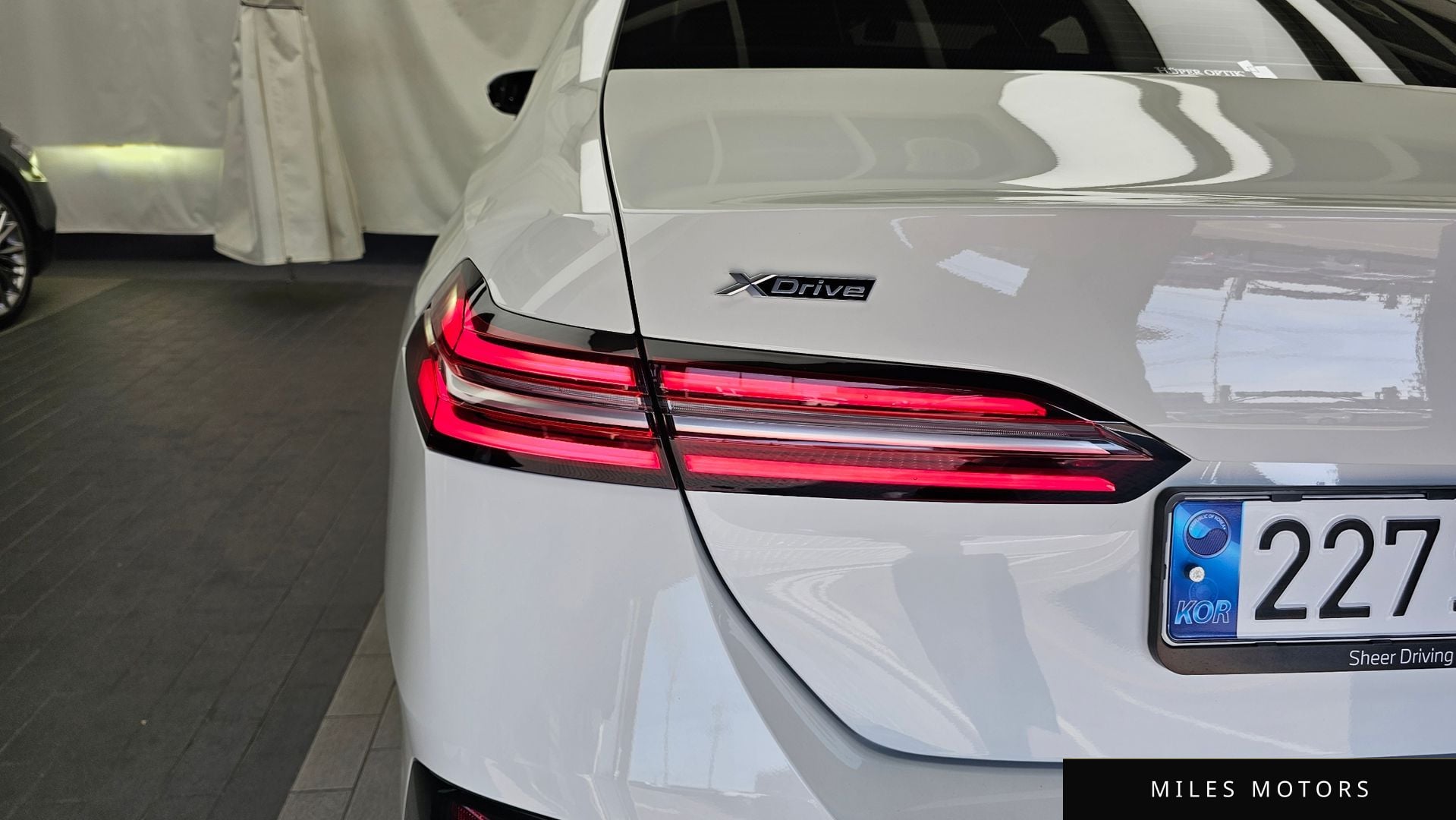 BMW 5 Series (G60) 2024 — миниатюра 9