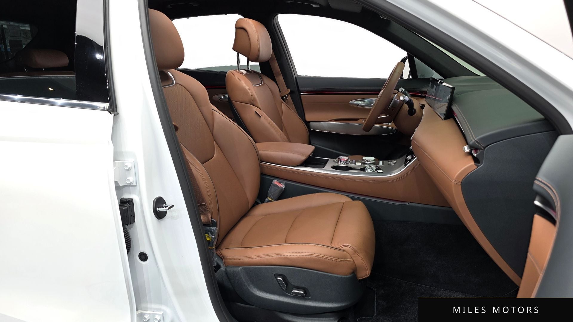 Genesis GV70 2025 — миниатюра 11