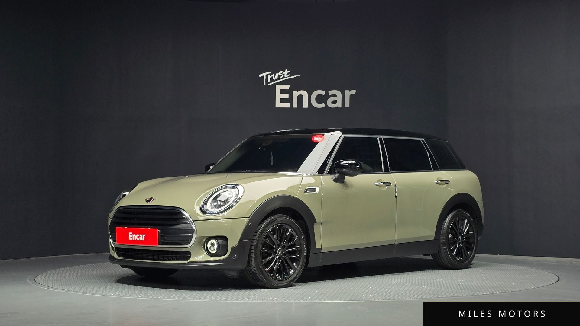 MINI Clubman 2020 — фото 1 из 12