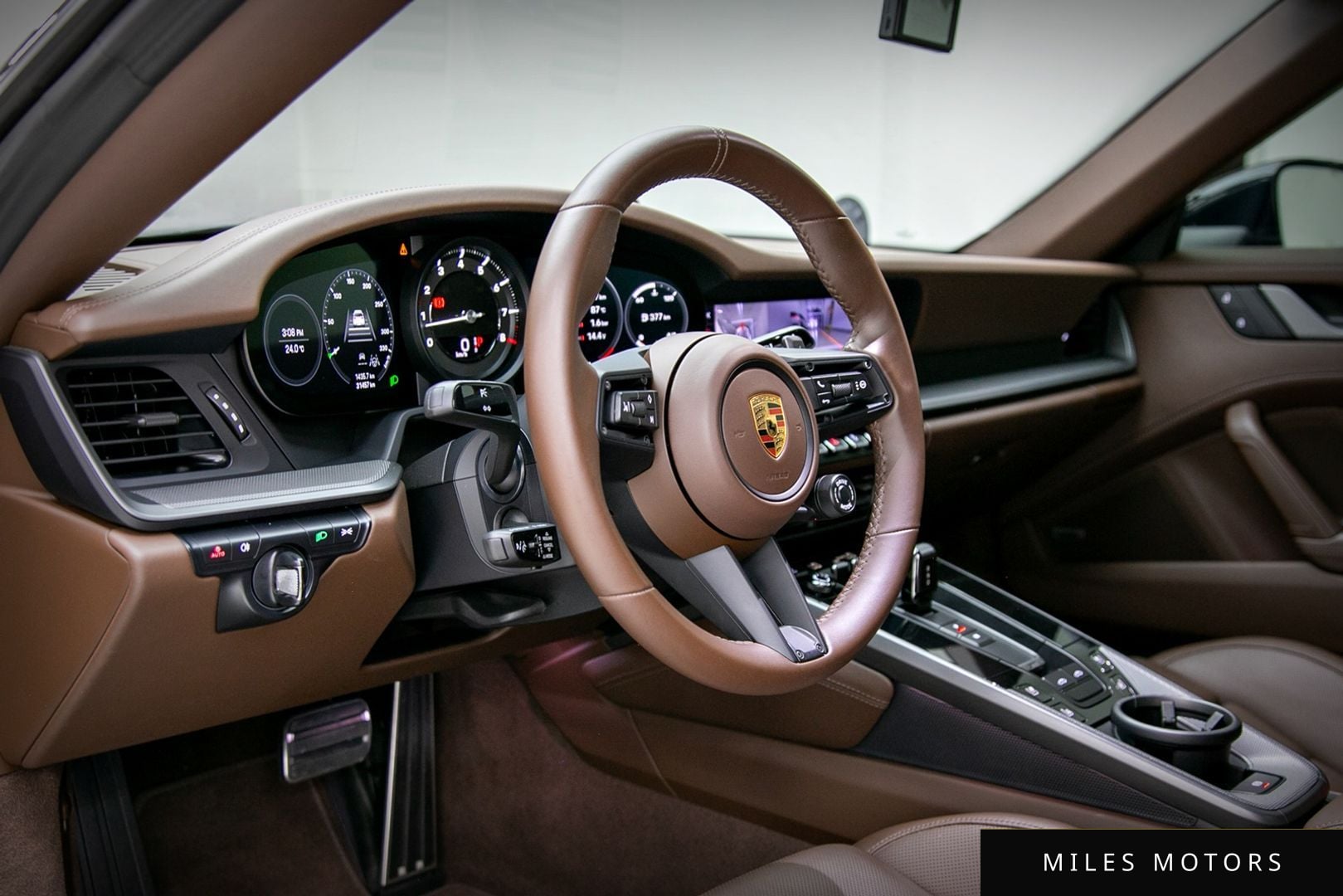 Porsche 911 (992) 2024 — миниатюра 9