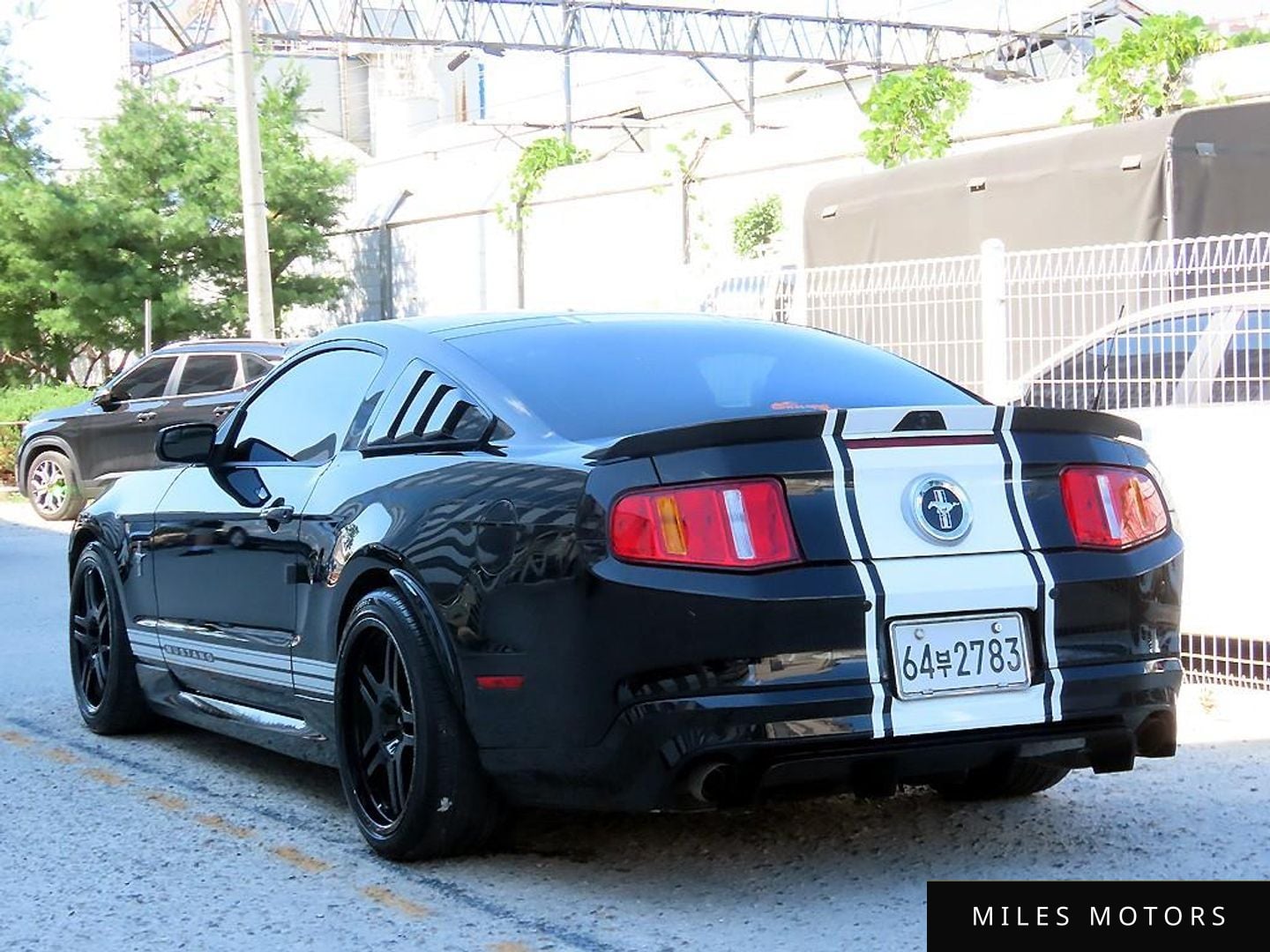 Ford Mustang 2011 — миниатюра 3