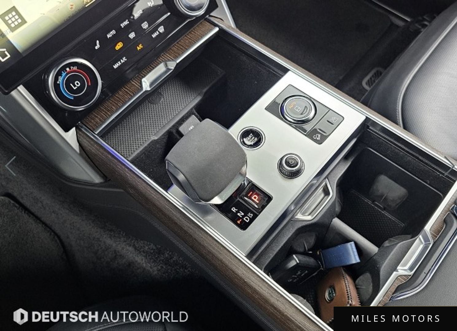 Land Rover Range Rover 2023 — миниатюра 9