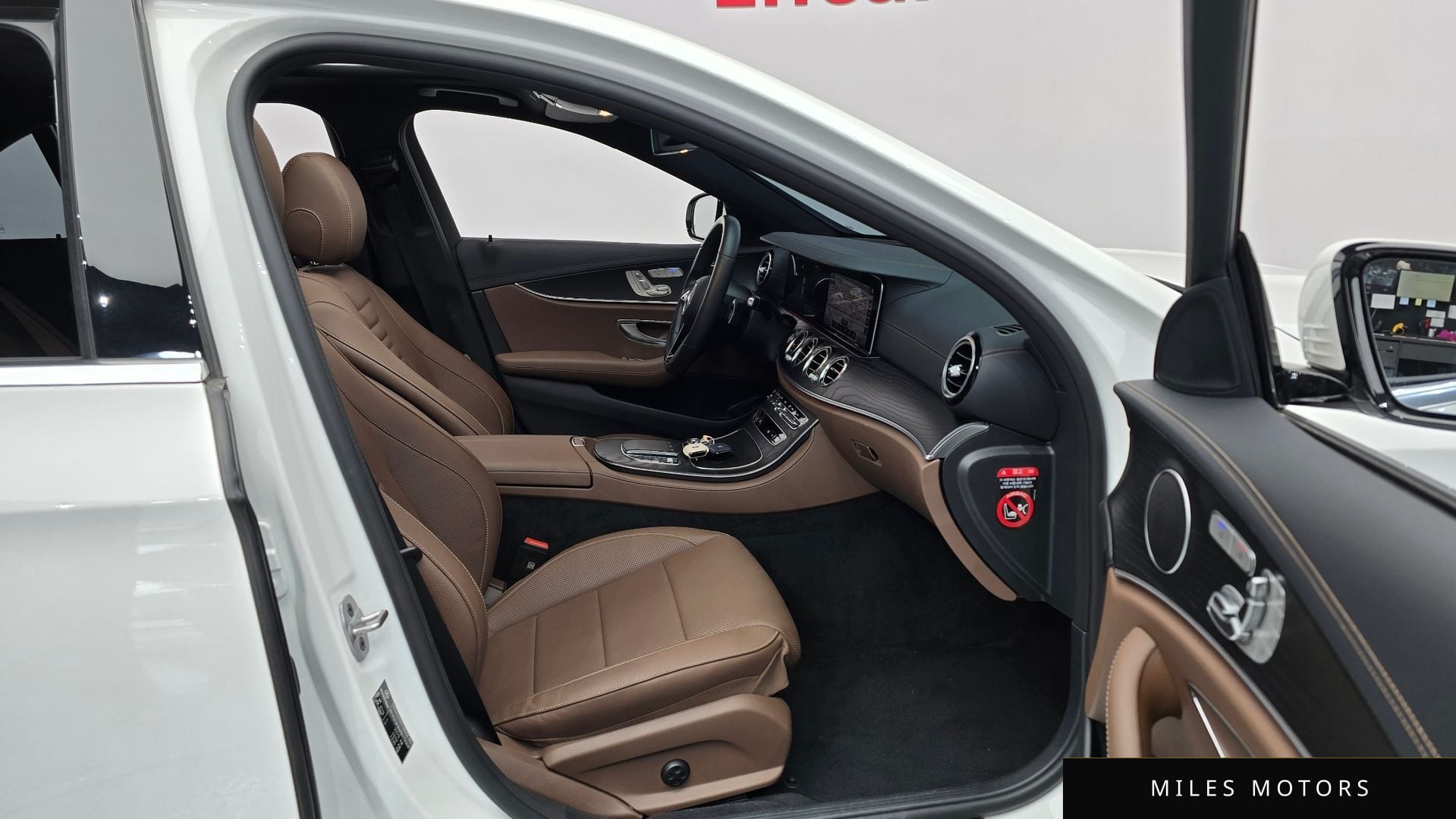 Mercedes-Benz E-Class W213 2023 — миниатюра 11