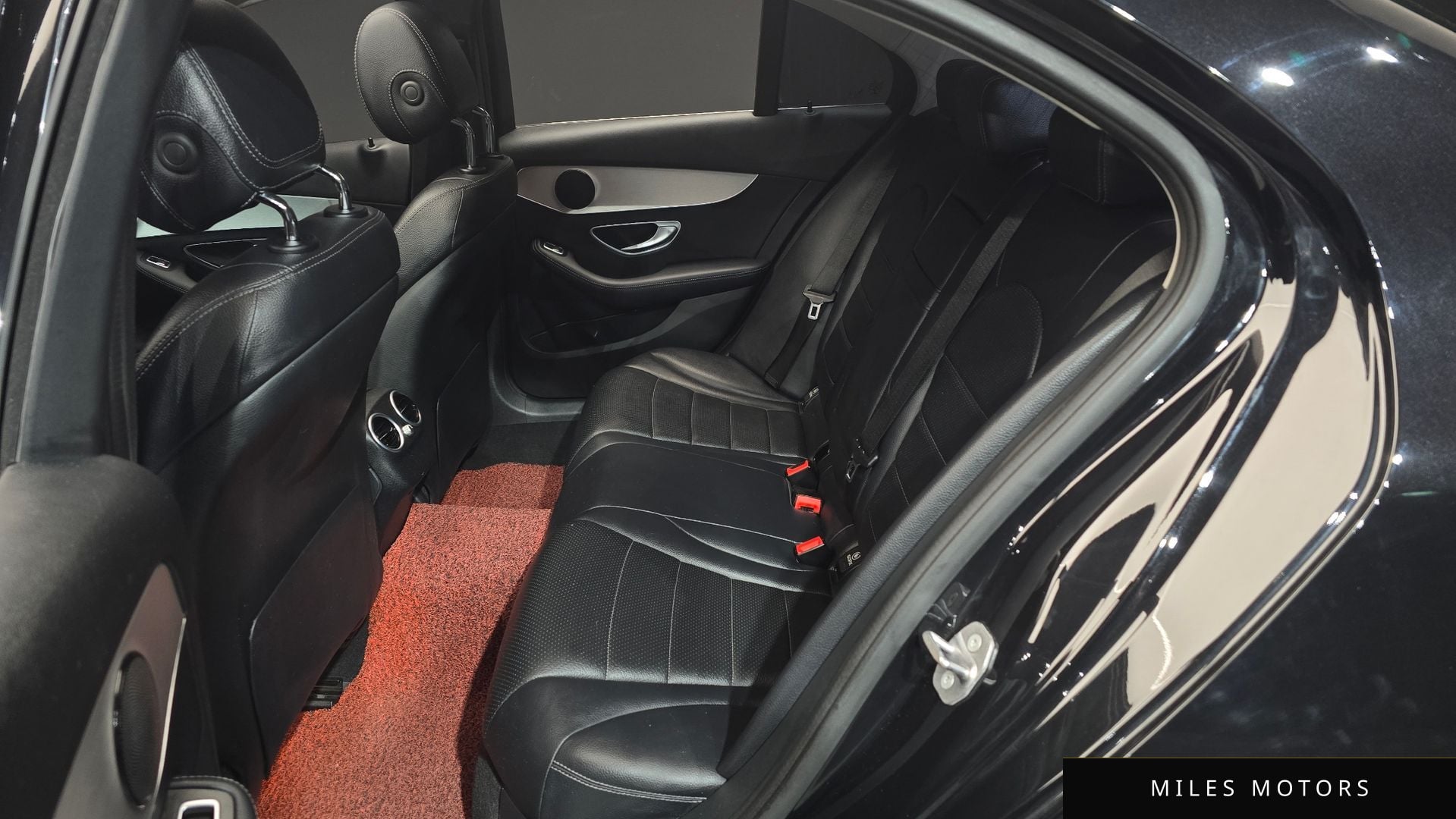 Mercedes-Benz C-Class W205 2017 — миниатюра 12