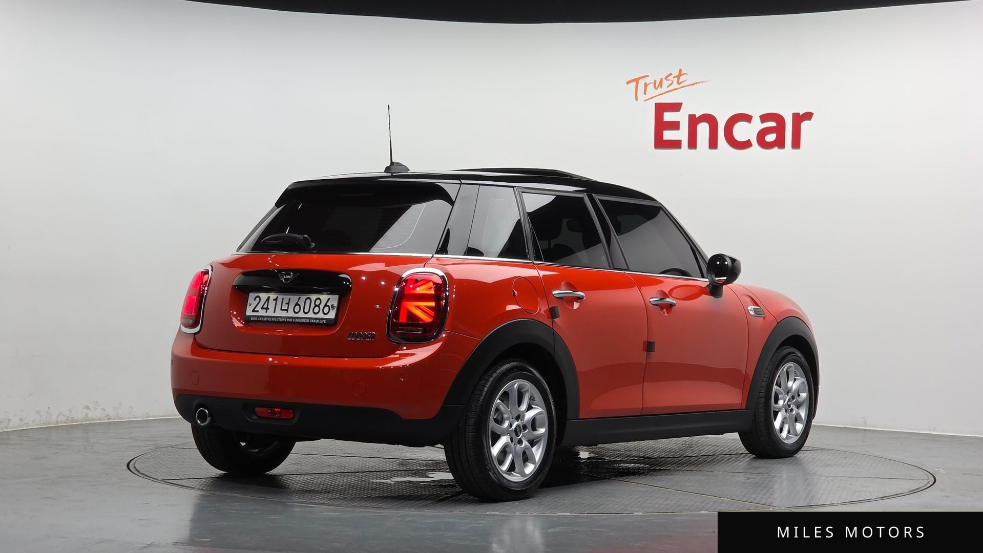 MINI Cooper 2021 — миниатюра 2