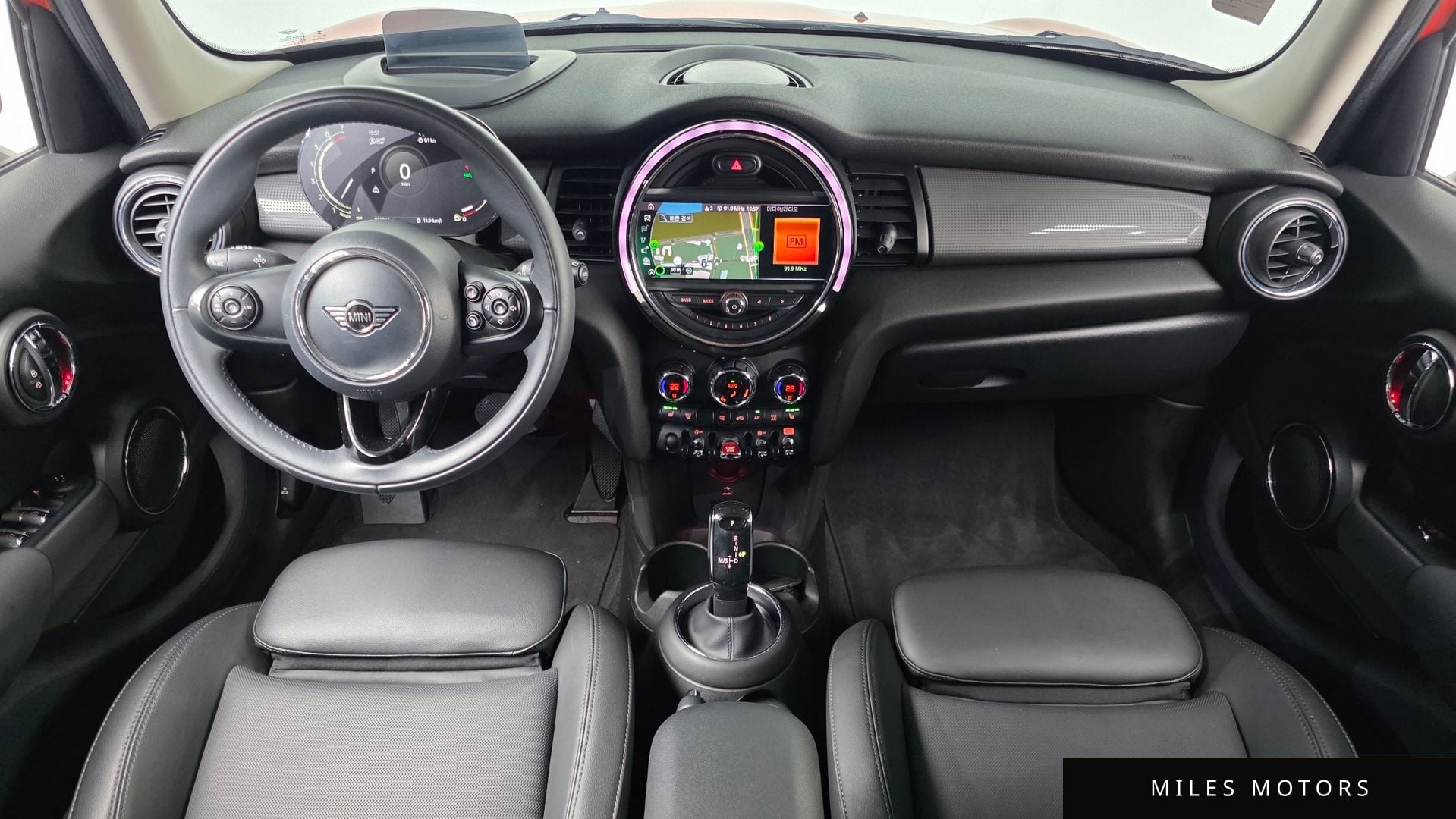 MINI Cooper 2021 — миниатюра 10