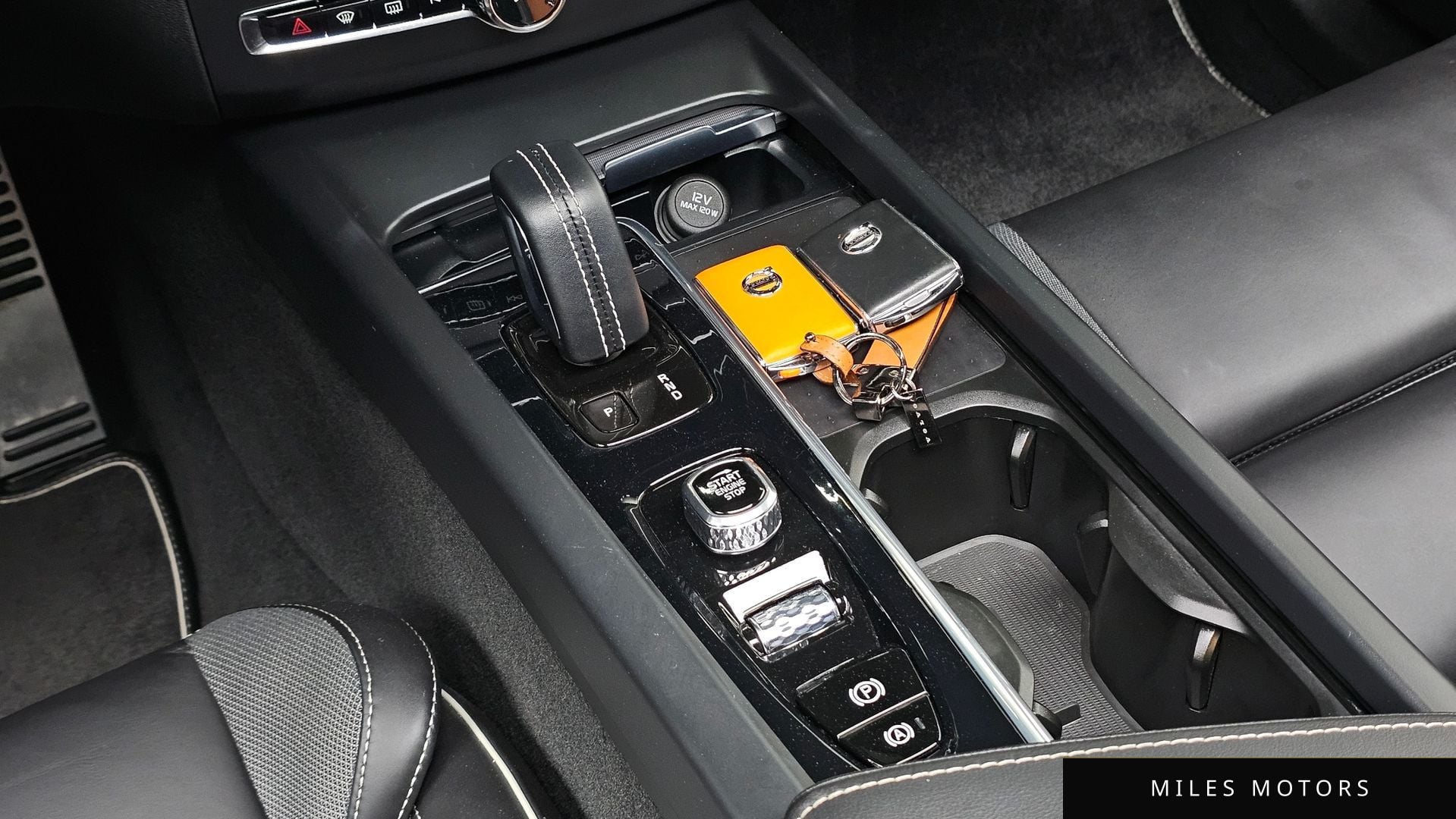 Volvo XC60 2021 — миниатюра 11