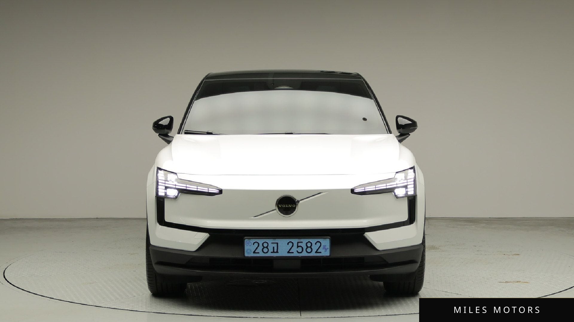 Volvo EX30 2026 — миниатюра 3