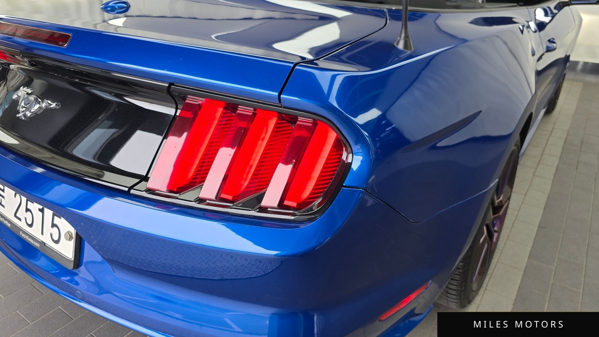 Ford Mustang 2017 — миниатюра 9