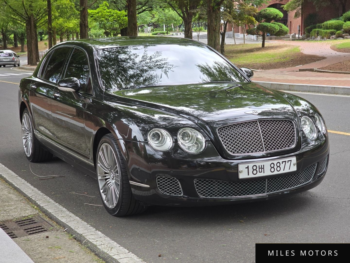 Bentley Flying Spur 2008 — миниатюра 2