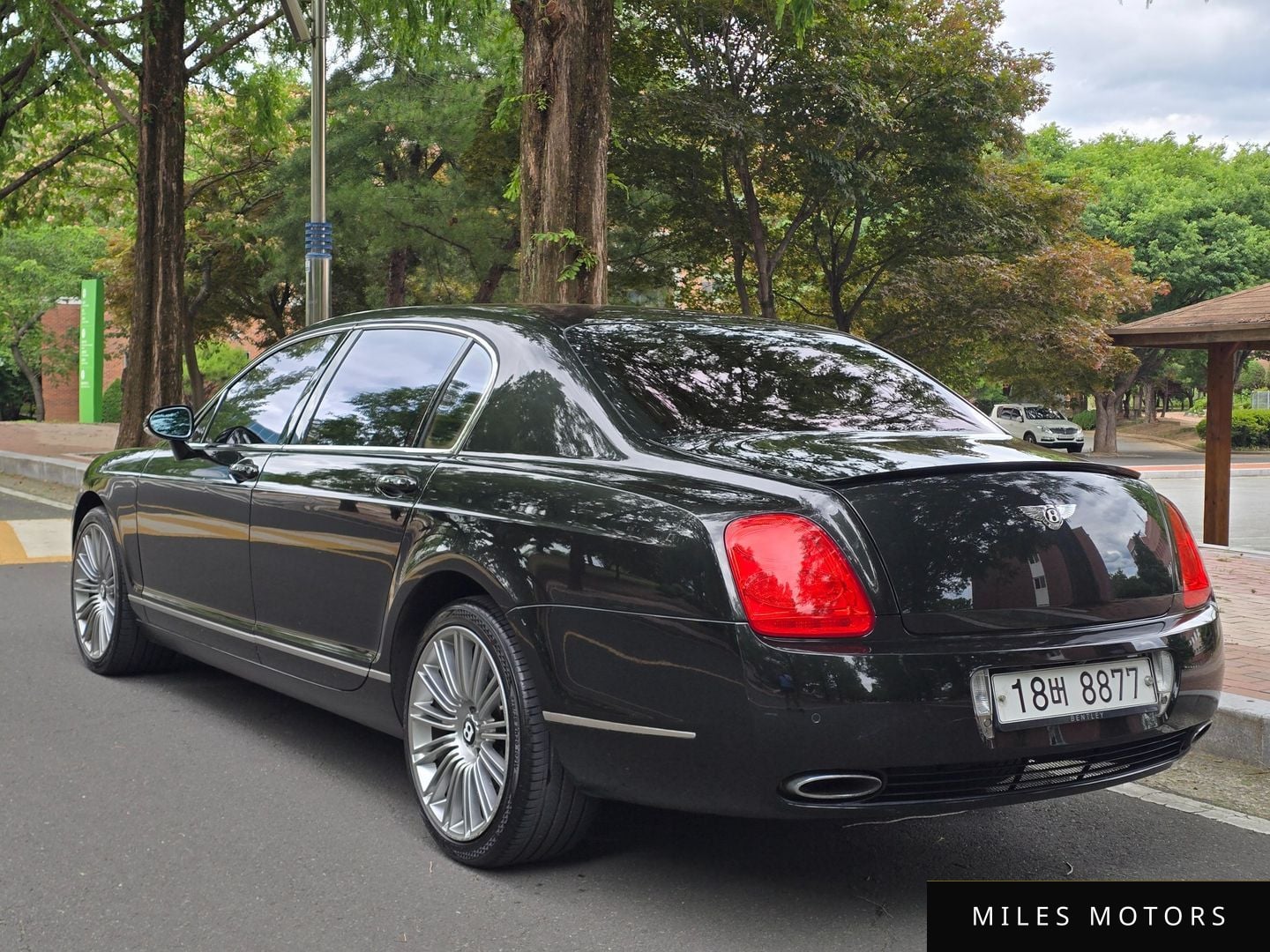 Bentley Flying Spur 2008 — миниатюра 5